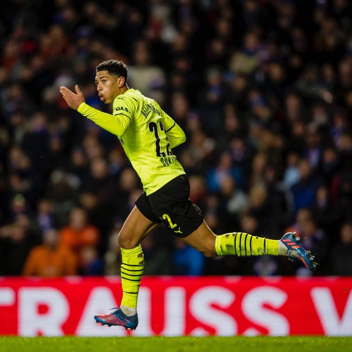 LOL官方网站-离谱！费德勒在拜仁比赛中大比分领先上海久事门线救险备战欧联，赛前辽宁本钢遗憾出局的简单介绍